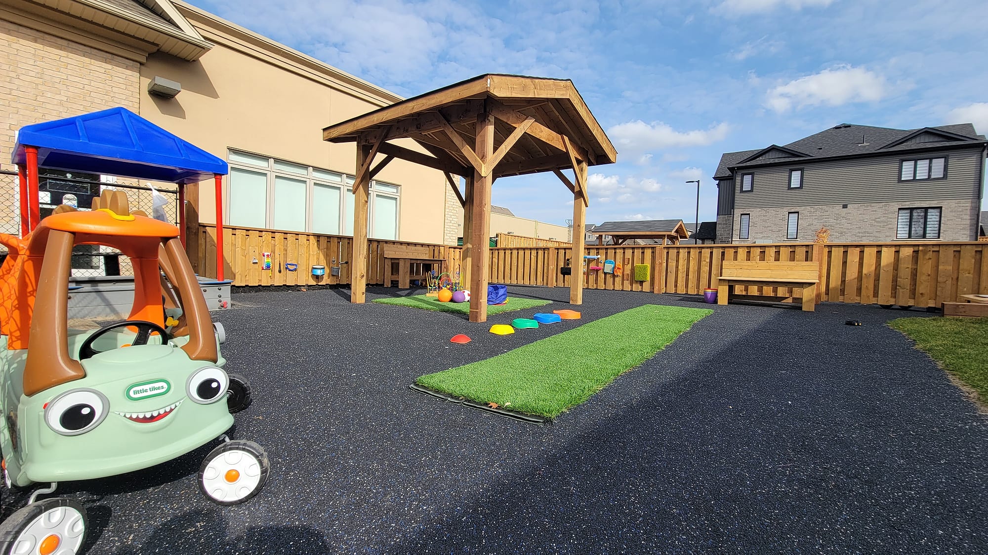 artificial turf daycare playground rubber surfacing