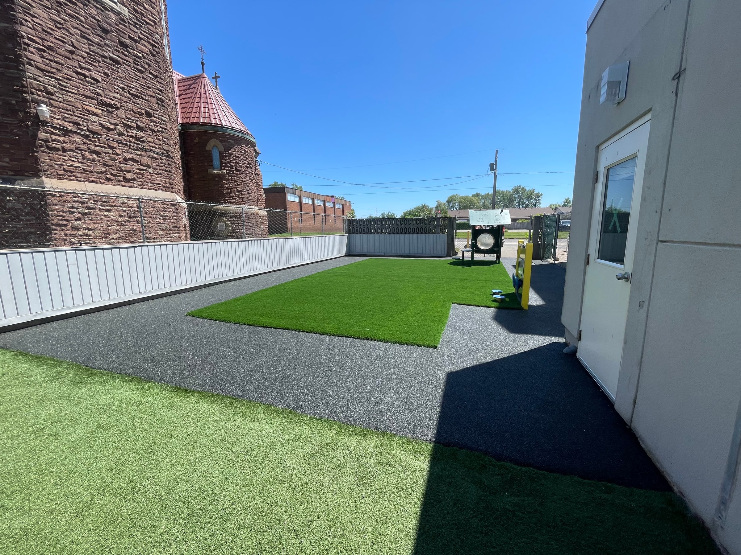 Simple artificial turf solutions