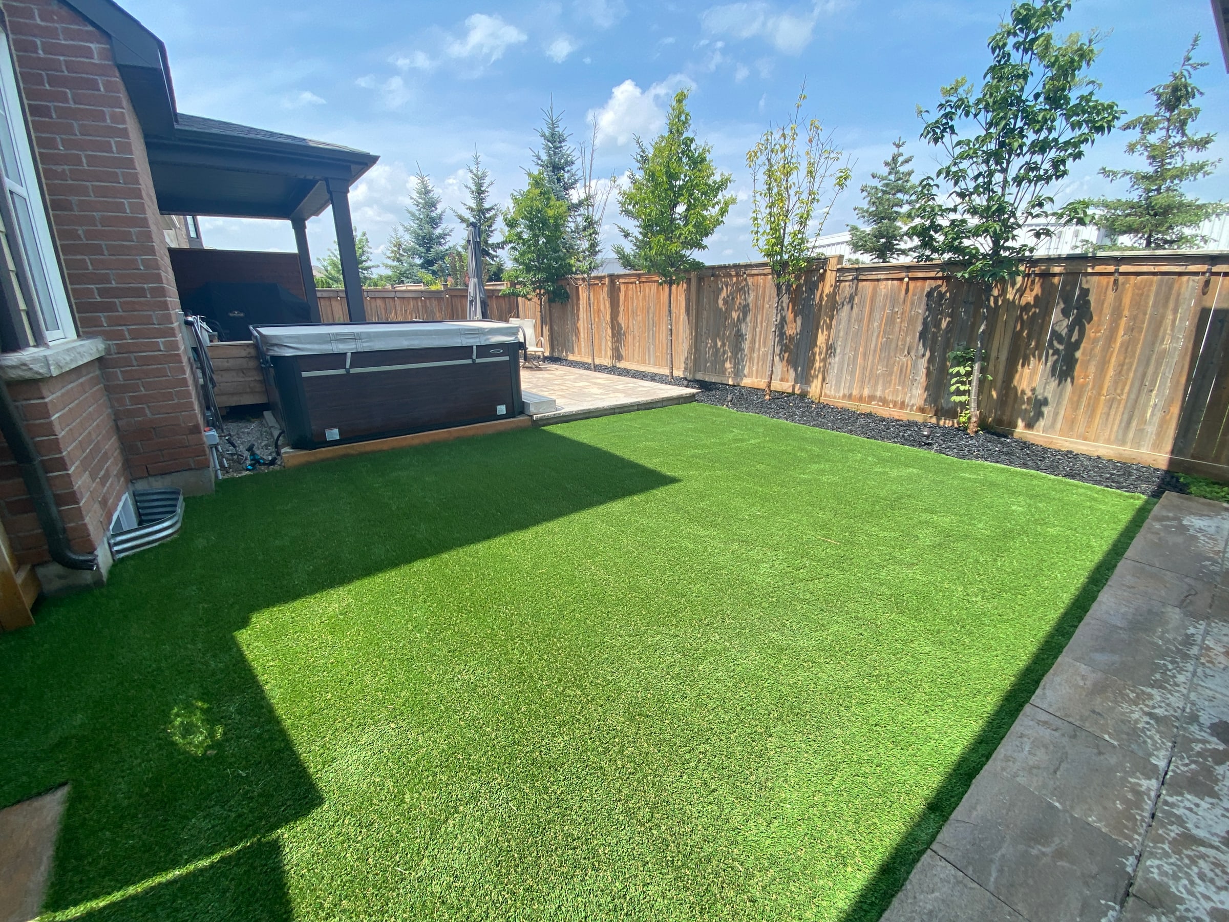 Simple backyard artificial turf